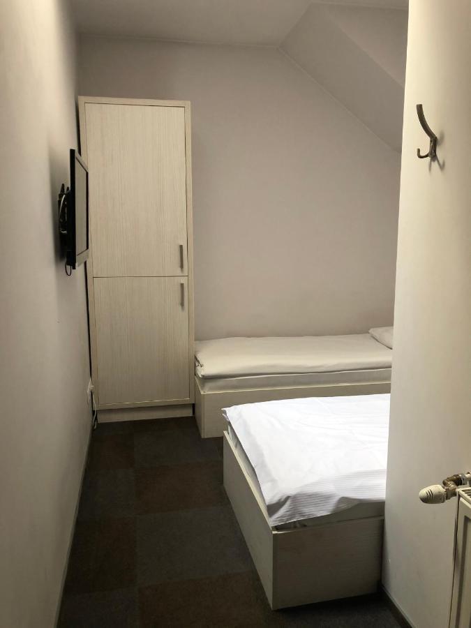 Hostel Promenada Rzeszow Exterior photo