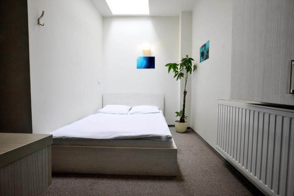 Hostel Promenada Rzeszow Room photo