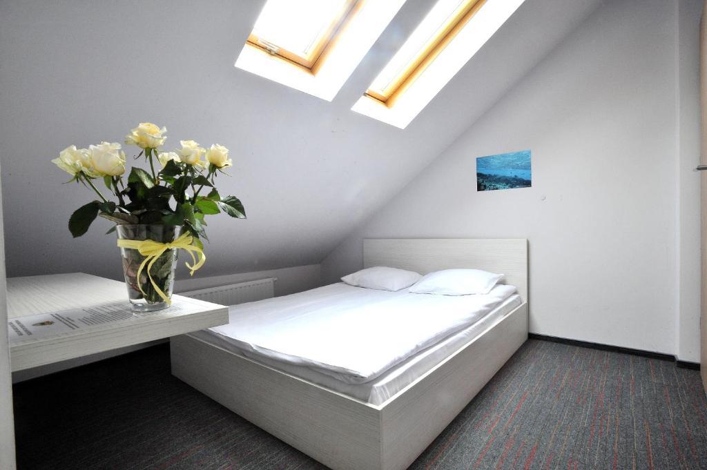 Hostel Promenada Rzeszow Room photo