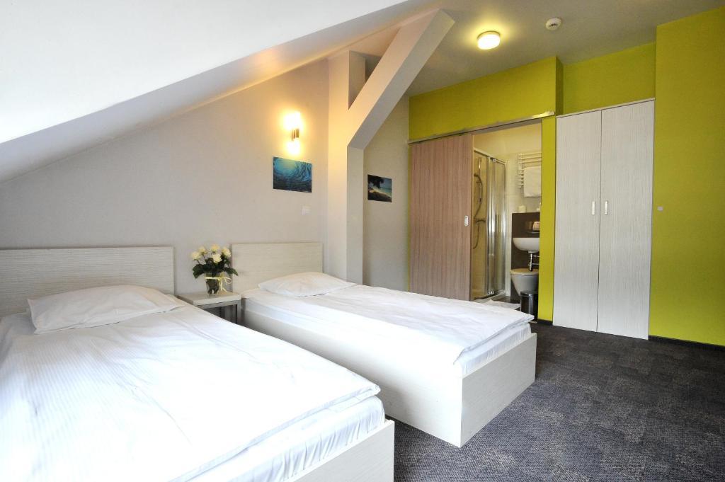 Hostel Promenada Rzeszow Room photo